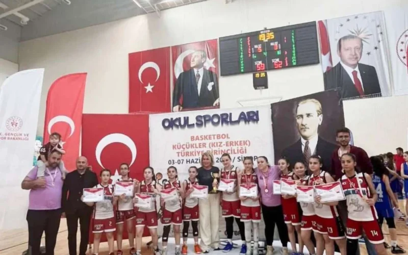 Canik Belediyespor’dan Çifte Türkiye Şampiyonluğu