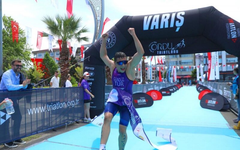 Ordu’da 6’ncı triatlon heyecanı başladı
