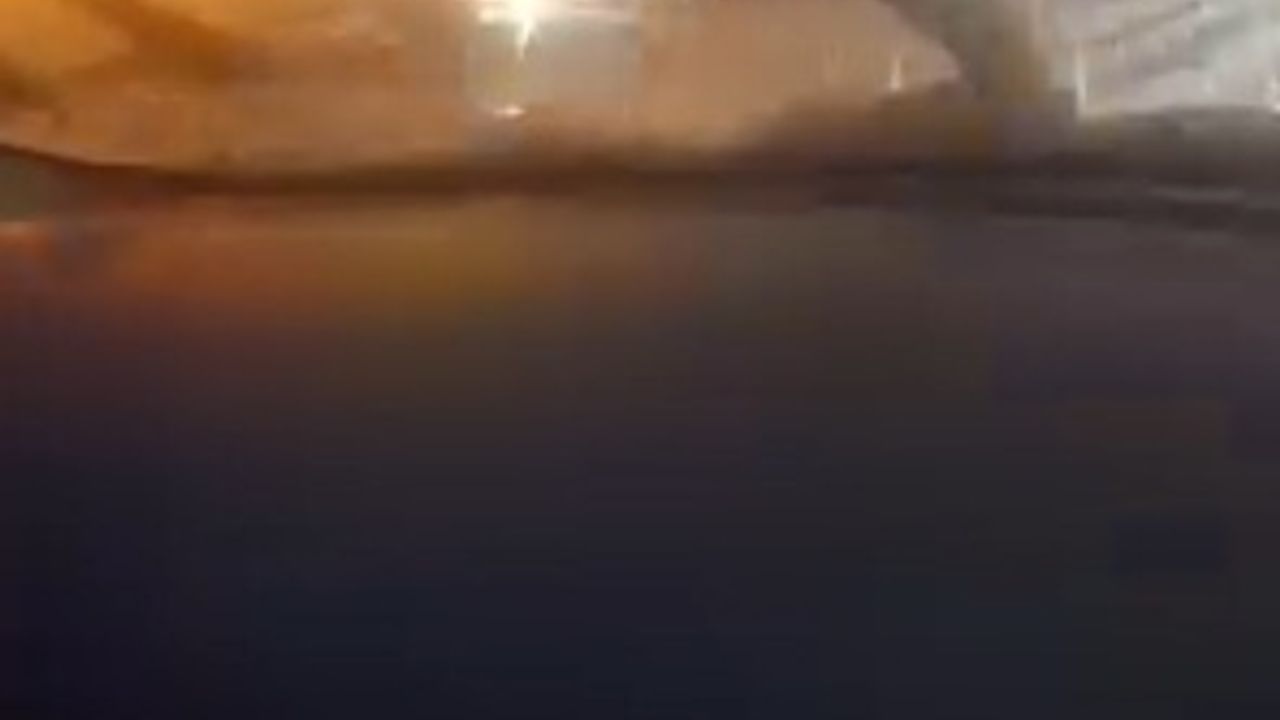 Bolu Dağı Tüneli çıkışında 6 aracın karıştığı zincirleme kaza kamerada