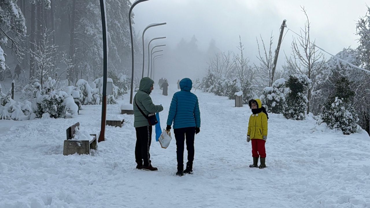 Ordu'da çocukların kar keyfi