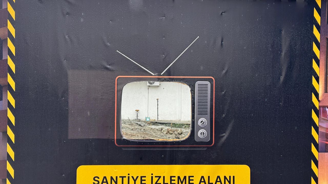 Ordu'da şantiye alanına kurulan 'izleme bölmesi' ilgi görüyor