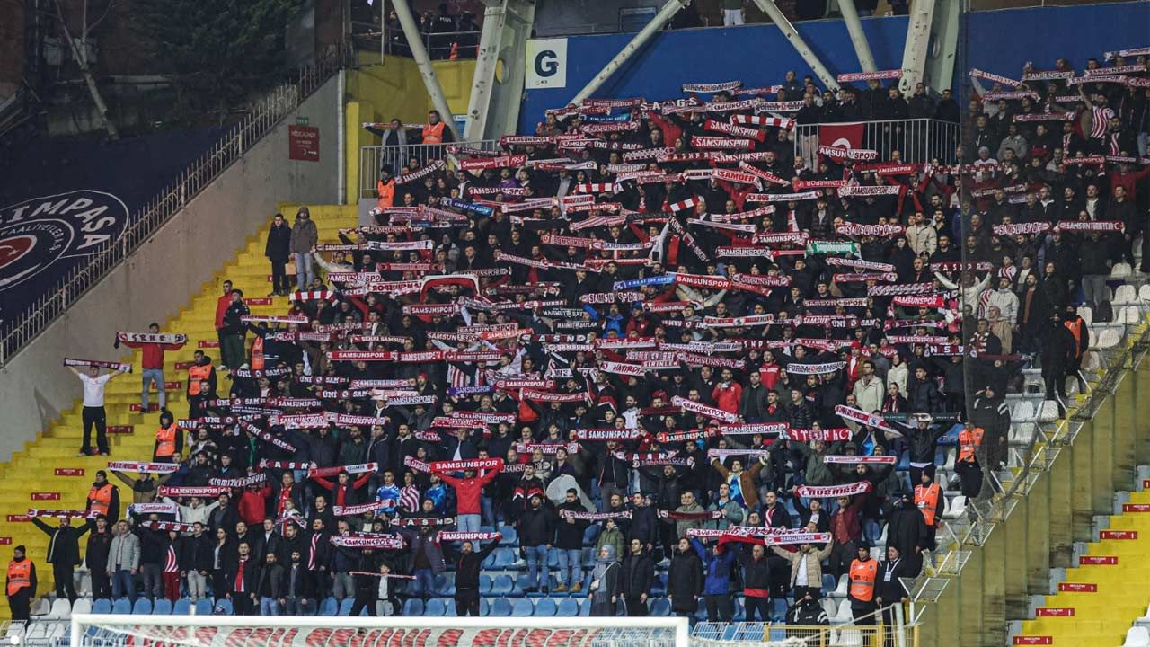 Samsunspor Taraftarı İstanbul’da Tribünü Doldurdu