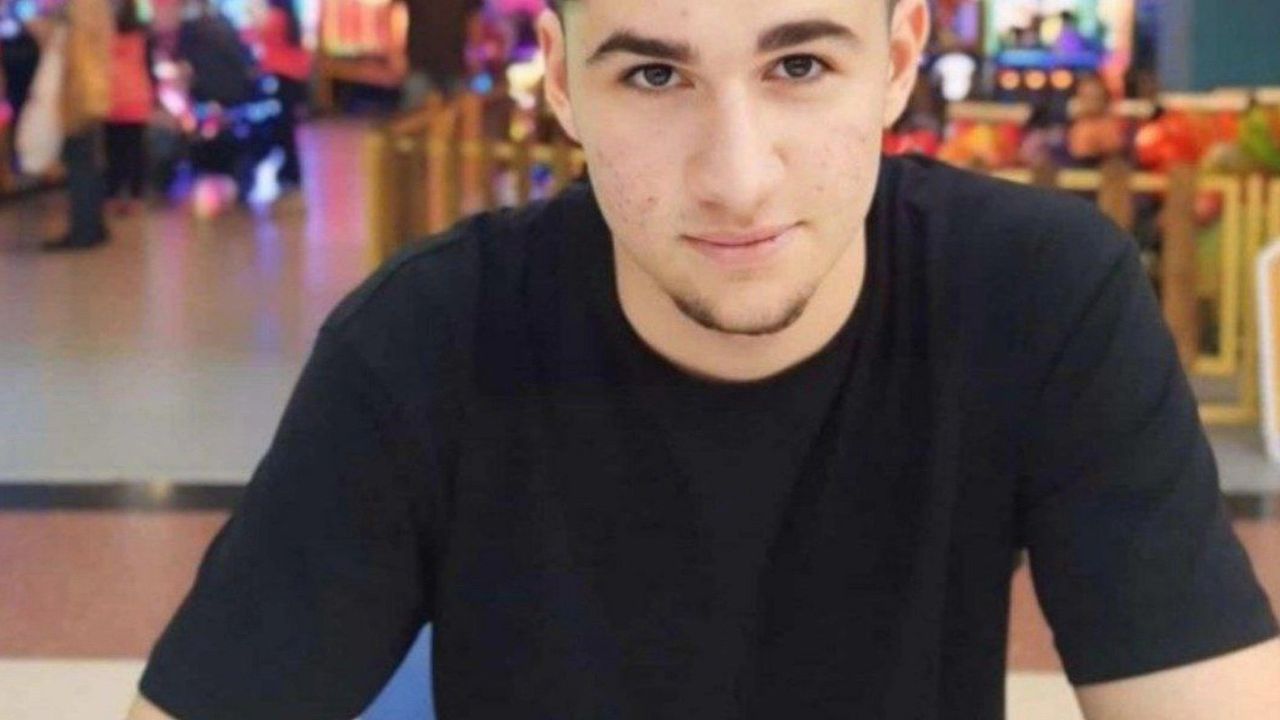 17 yaşındaki Berkay'ı bıçaklayarak öldüren sanığa ağırlaştırılmış müebbet