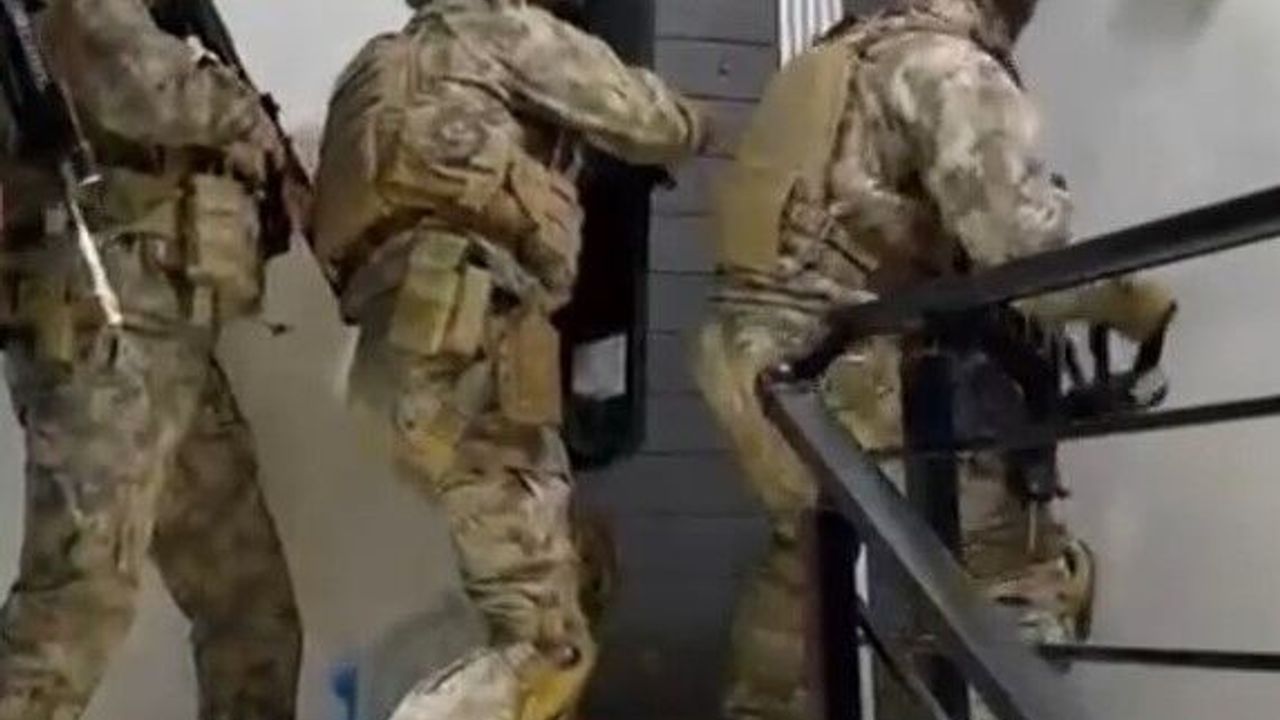 Sakarya merkezli 4 ilde siber dolandırıcılık operasyonu: 6 tutuklama