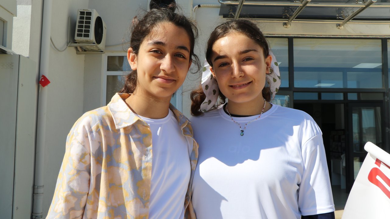 Kardeş okul projesiyle Diyarbakır’dan Samsun’a gelen öğrenciler ilk kez deniz gördü