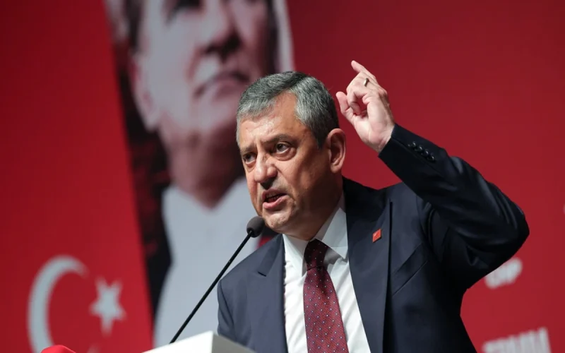 Özgür Özel: Bu millet çaresiz değildir, seçeneksiz değildir